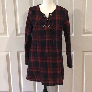 MIA +TESS DESIGNS red and navy plaid tunic with lace up front